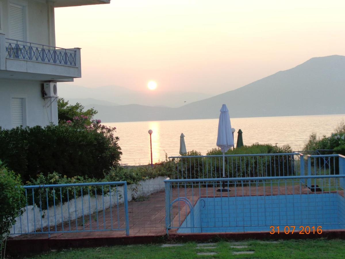 Hotel Porto Kairis Oreoi Exterior foto