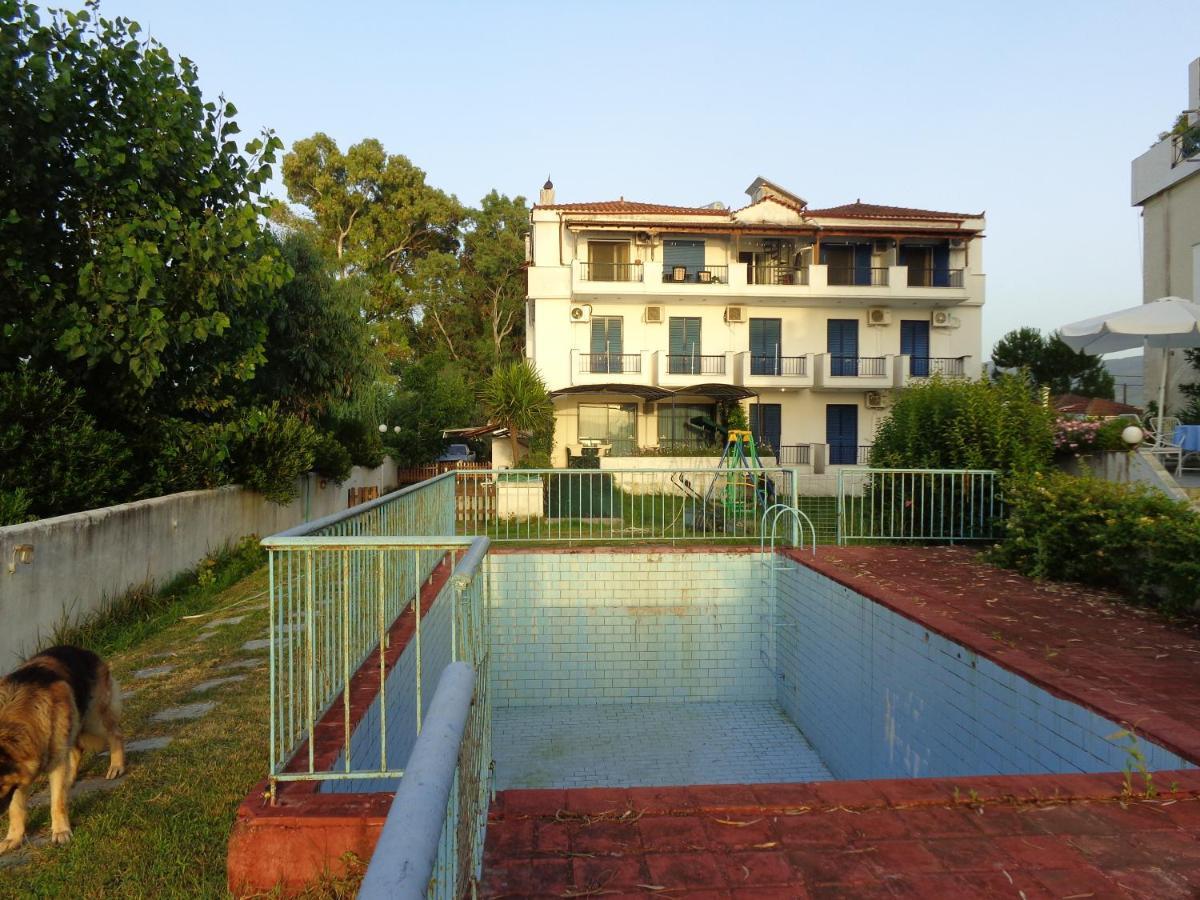 Hotel Porto Kairis Oreoi Exterior foto